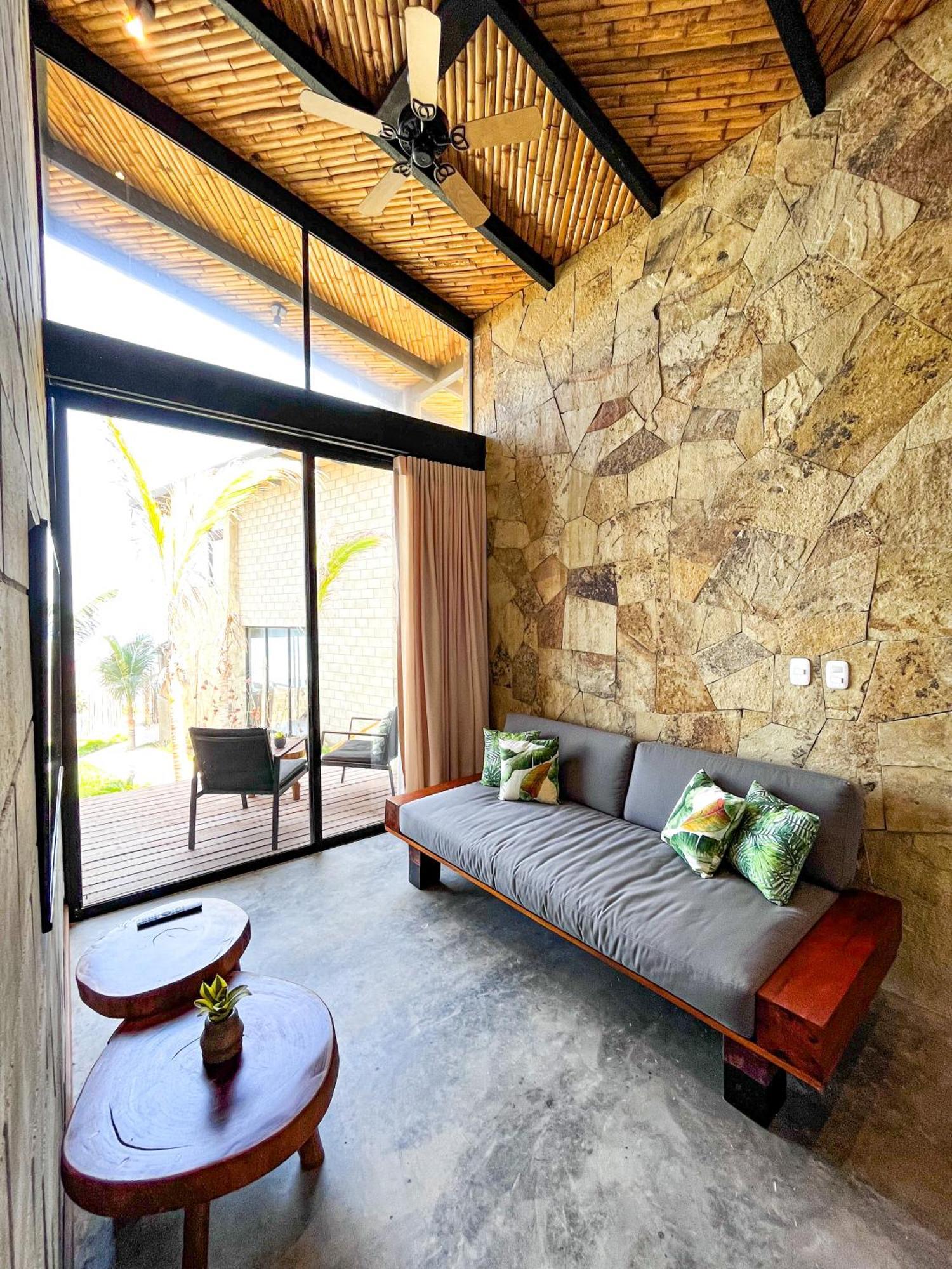 Diem Vichayito Beachfront Eco-Luxury المظهر الخارجي الصورة