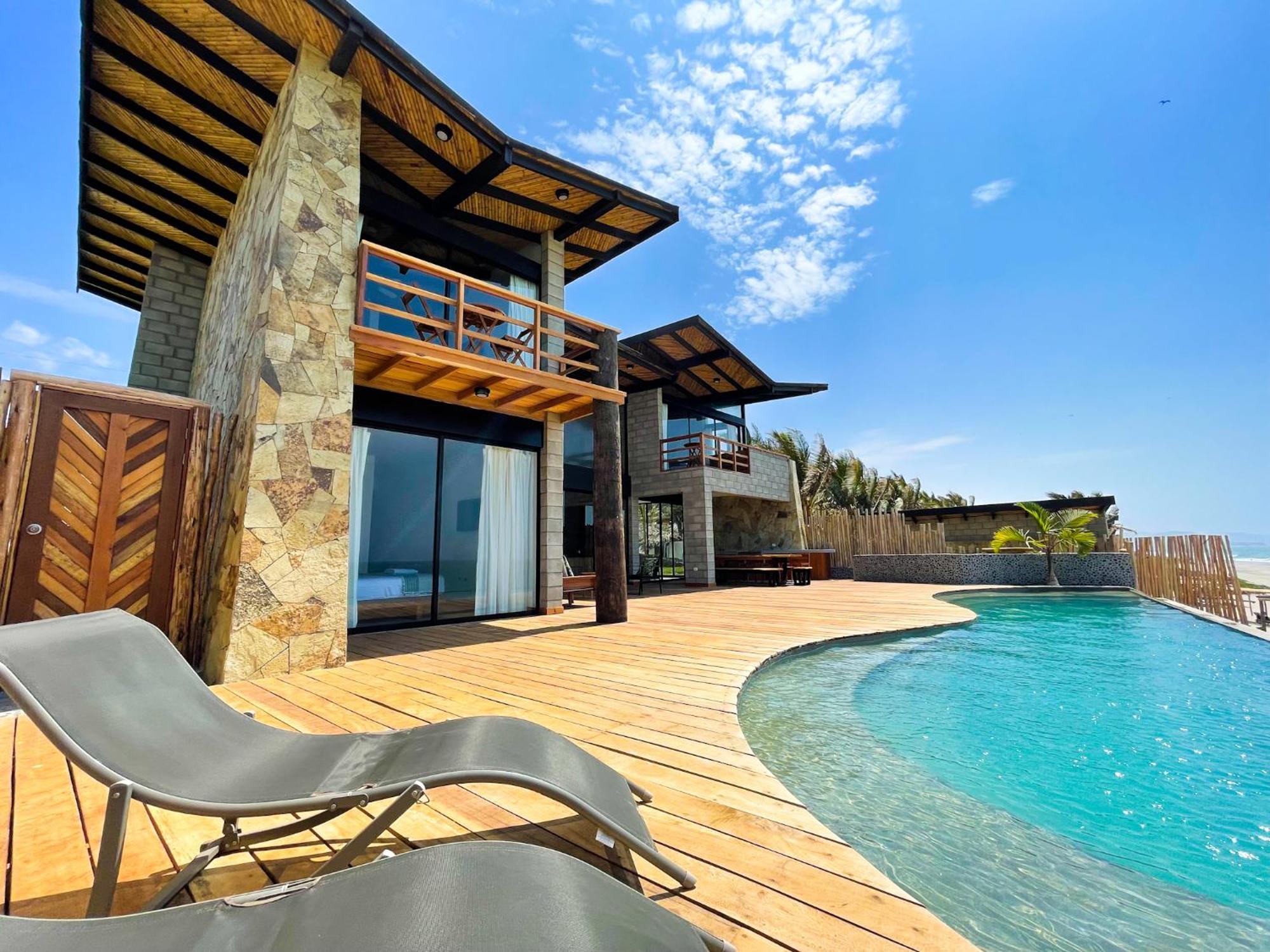 Diem Vichayito Beachfront Eco-Luxury الغرفة الصورة