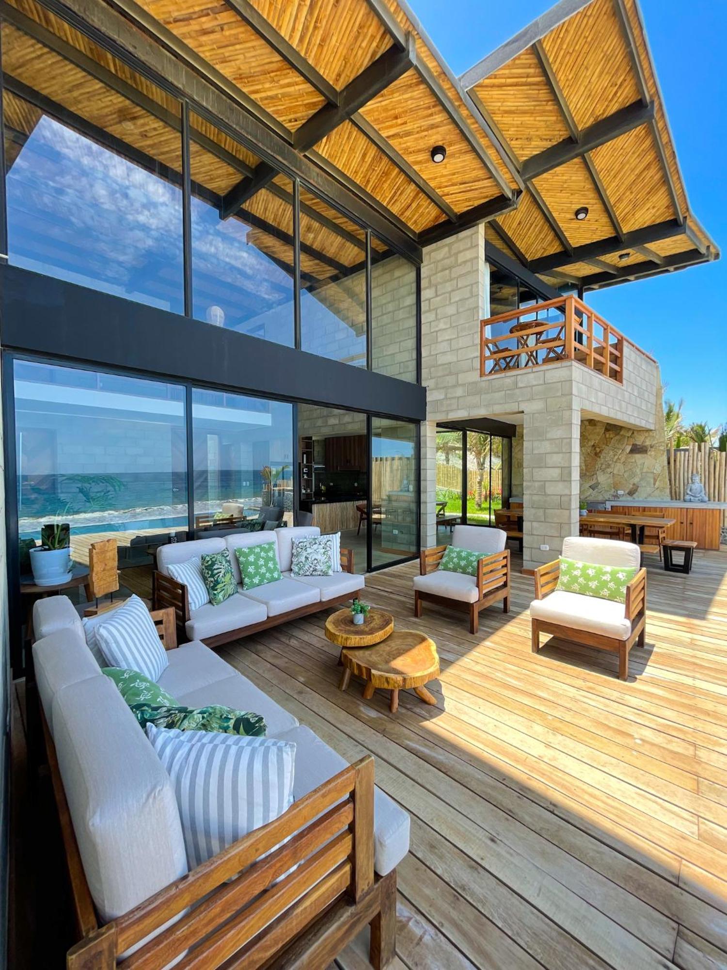 Diem Vichayito Beachfront Eco-Luxury الغرفة الصورة